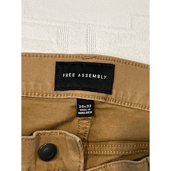 Free Assembly Straight Fit Tan Jeans Mens 34x32 - Picture 3 of 3